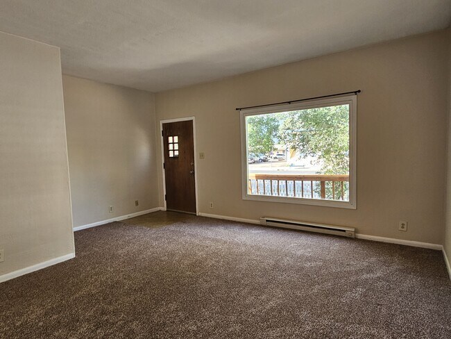 Building Photo - 906 W Colorado Ave