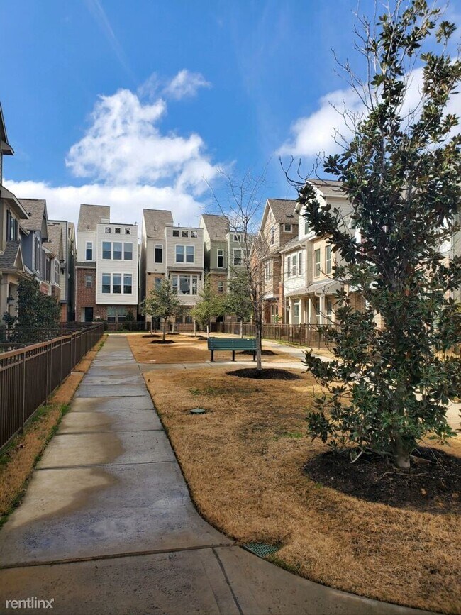 Building Photo - 2 br, 2.5 bath House - 1044 Manacor Lane