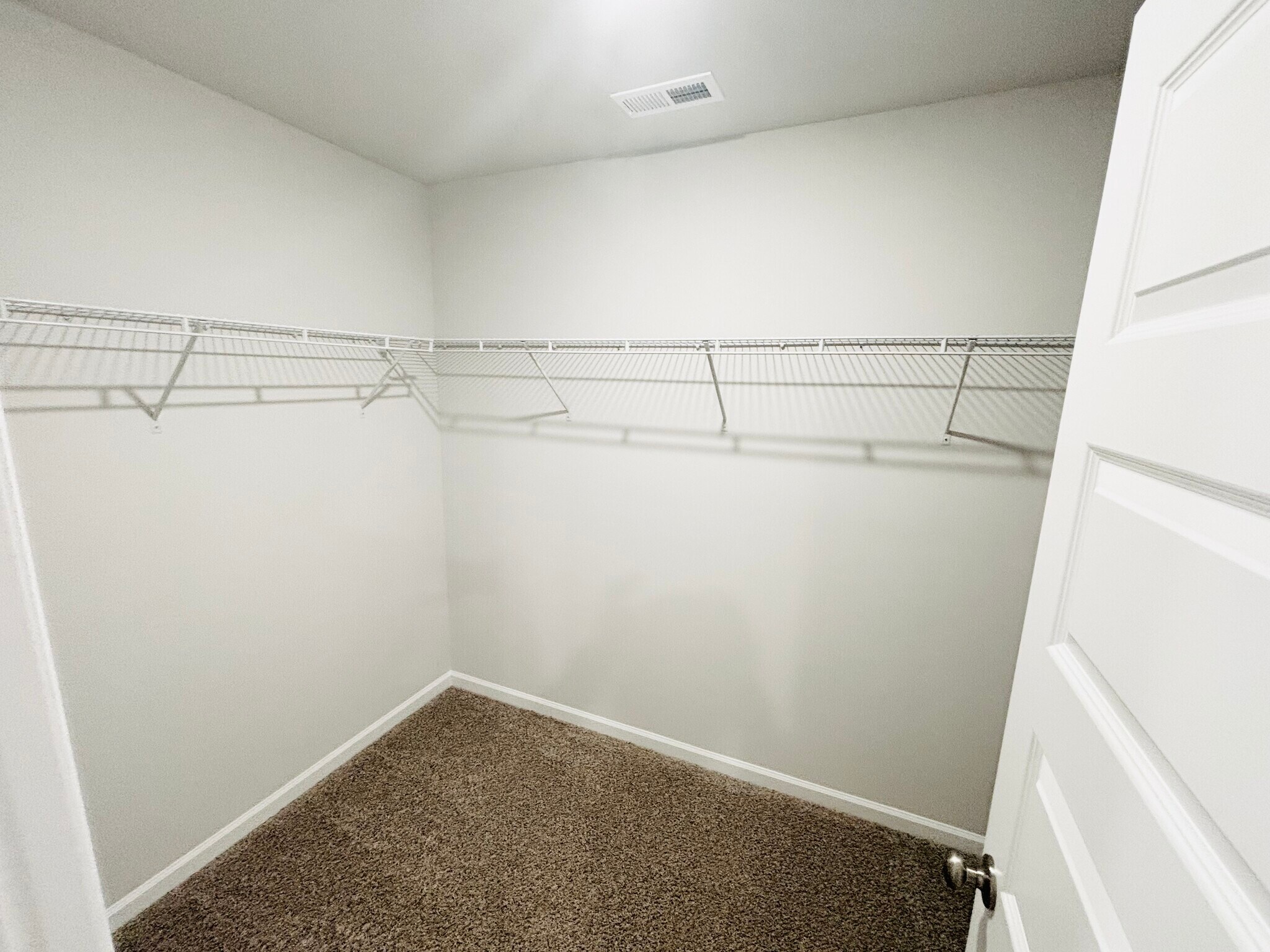 Building Photo - 27935 Chalmers Cir