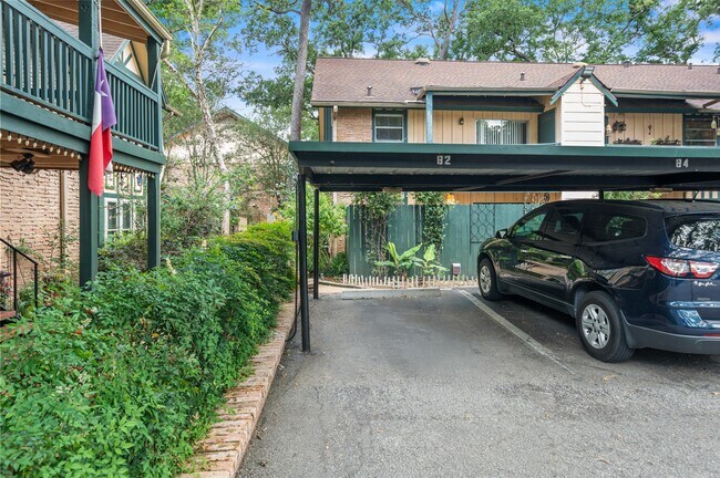 Building Photo - 8245 Kingsbrook Rd