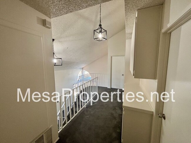 Building Photo - 7680 Sun Petal Ct