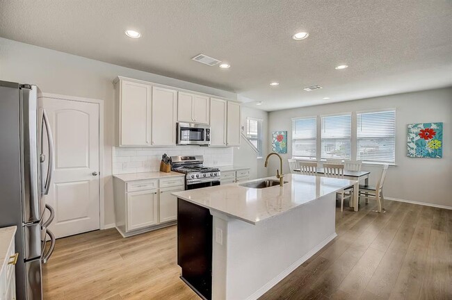 Building Photo - 5624 Corso Ct