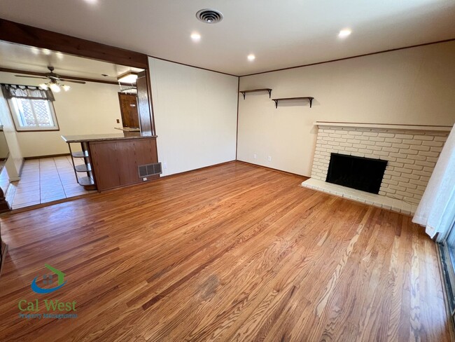 Building Photo - $4595 - Beautiful Single Family Home in Santa Clara