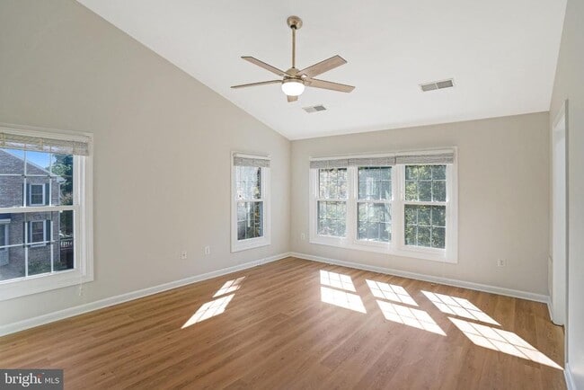 Building Photo - 2248 Journet Dr