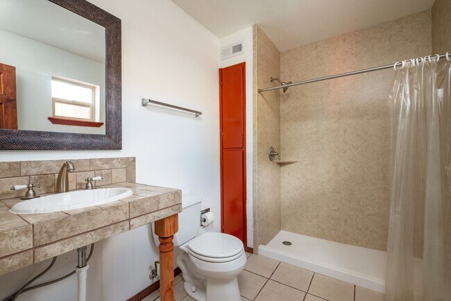 Building Photo - 2911 Avenida Alamosa