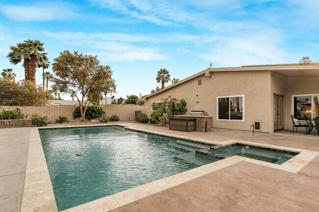 Building Photo - 43260 Silk Tree Ln