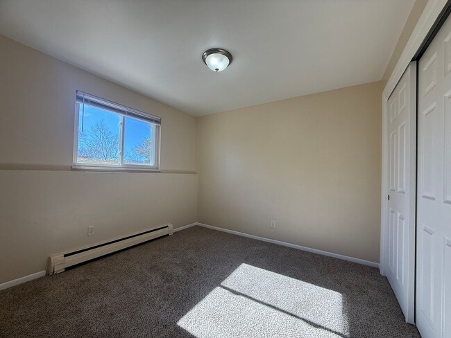 Building Photo - 4222 Forrest Hill Rd