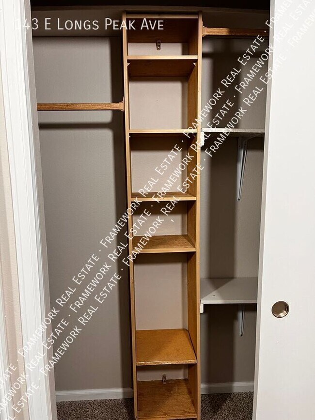 Building Photo - 143 E Longs Peak Ave