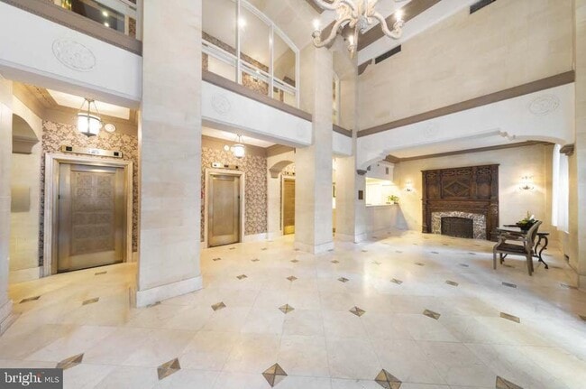 Building Photo - 222 W Rittenhouse Square