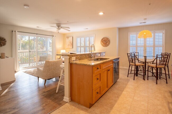 Building Photo - FULLY FURNISHED OFF-SEASON  1 BEDROOM NOW AVAILABLE