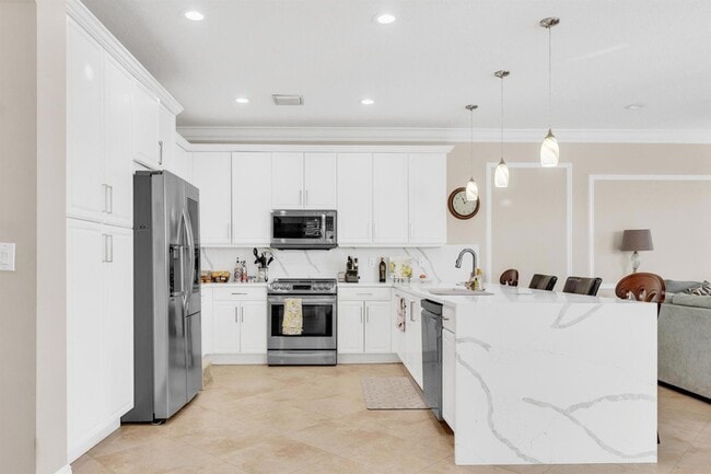 Building Photo - 8155 Viale Matera
