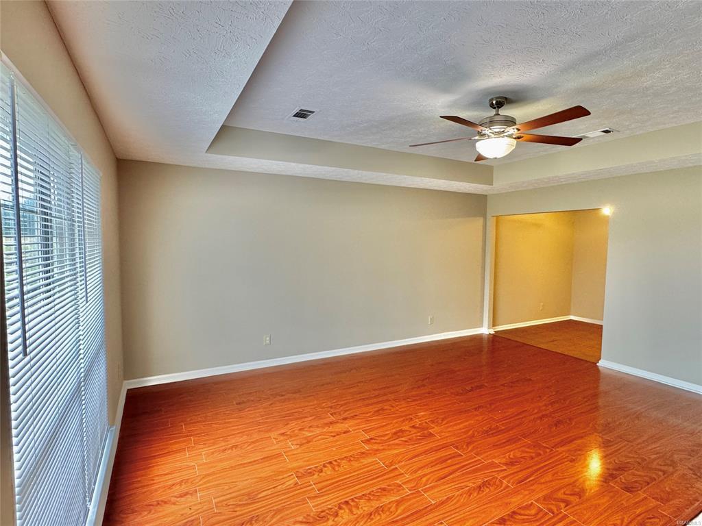 Building Photo - 5931 Brewbaker Blvd