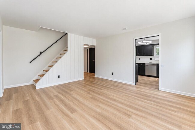 Building Photo - 51 Farrell Ave