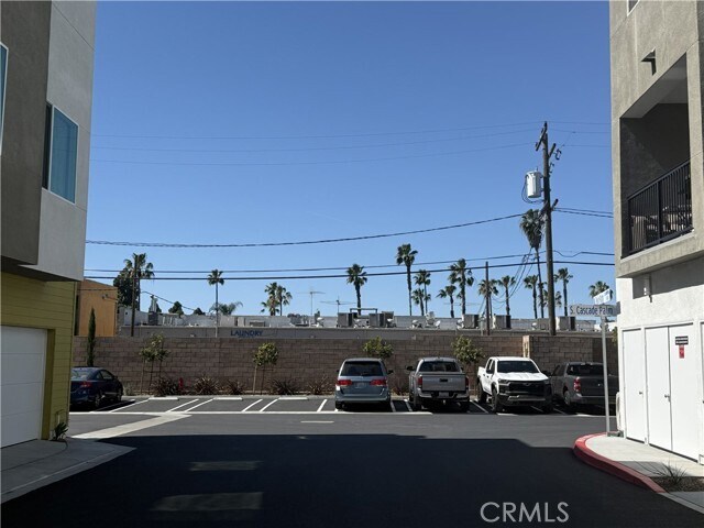 Building Photo - 243 S Sand Palm Dr