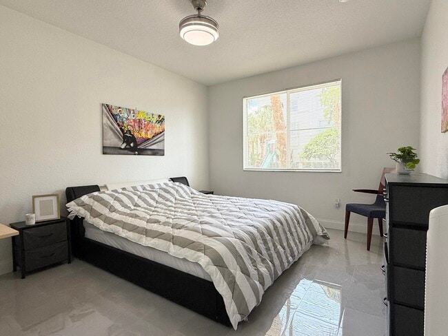 Building Photo - 11024 Legacy Dr