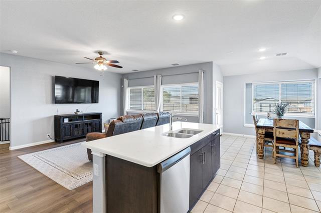 Building Photo - 1068 Fairfax Dr