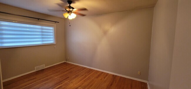 Building Photo - 3810 E Pawnee Ct