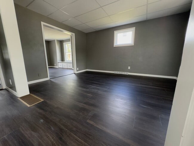Building Photo - Rent to Own in Crestline Available Now
