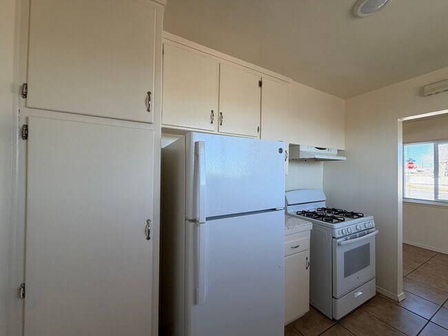 Building Photo - P363