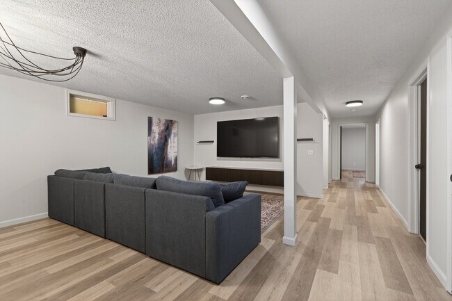 Building Photo - 8225 2nd Ave S