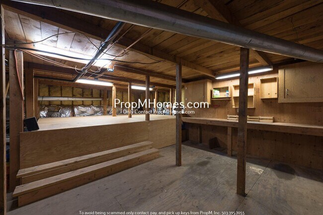 Building Photo - 11881 SE Southern Lites Dr