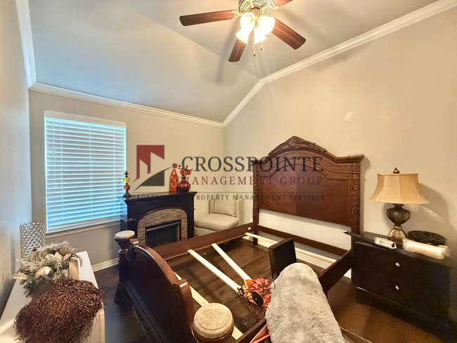 Building Photo - Coming Soon! 3 Bedroom, 2 Bathroom Home!