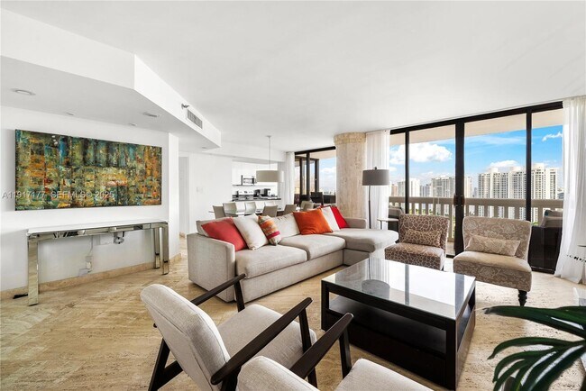 Building Photo - 1000 W Island Blvd