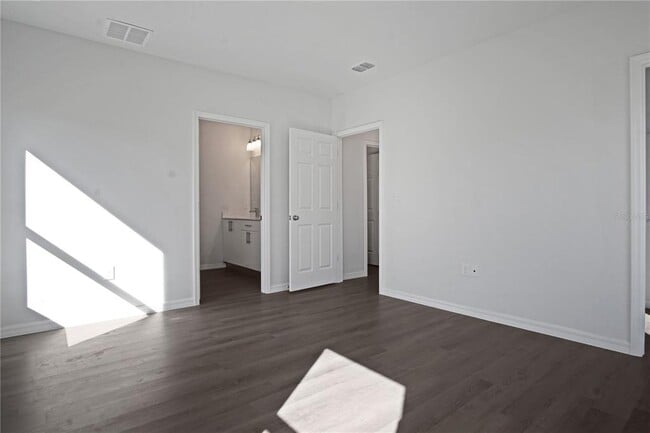 Building Photo - 1311 Hillsborough Ln