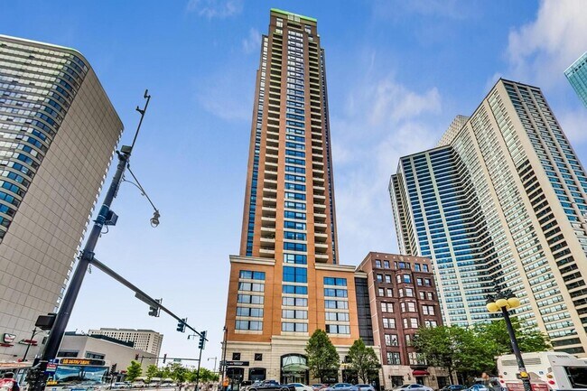 Building Photo - 1160 S Michigan Ave