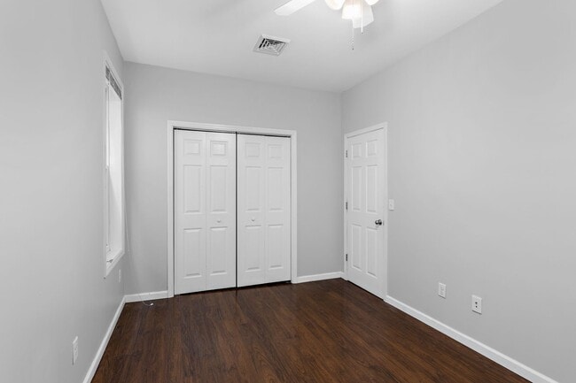 Building Photo - 65 Dana Ave