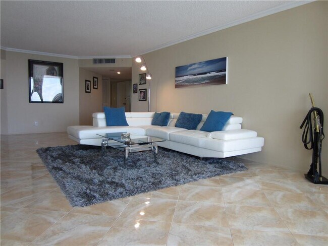 Building Photo - 1340 S Ocean Blvd