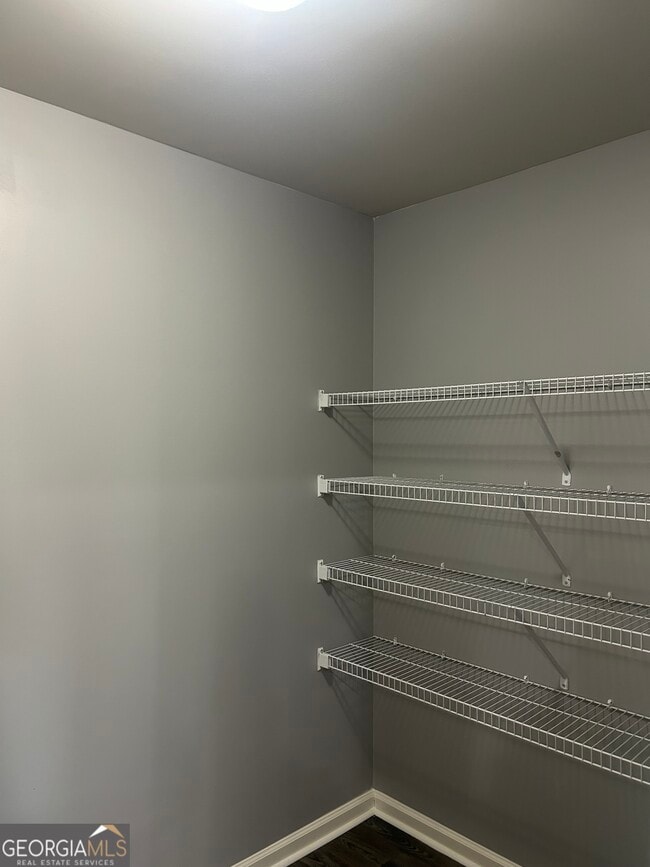 Building Photo - 149 Peak Ct.