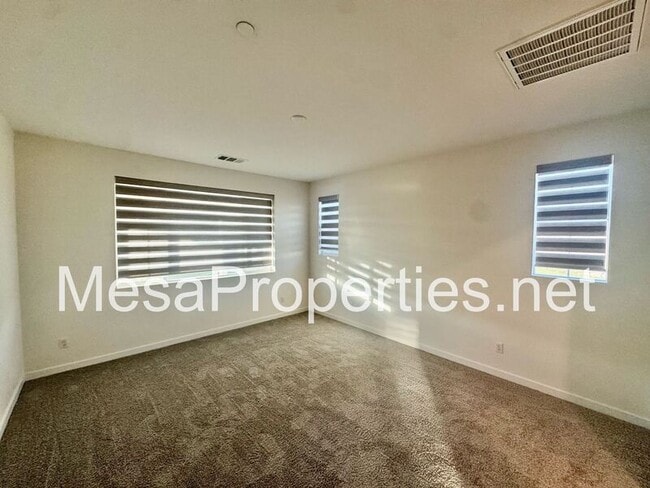 Building Photo - 16680 Yarrow Ln