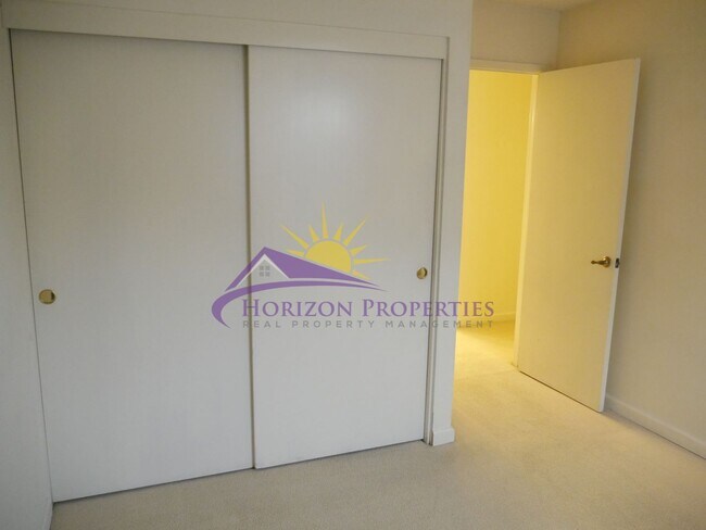 Building Photo - Spacious 4 Bed 2 Bath 1,575 sqft Lincoln V...