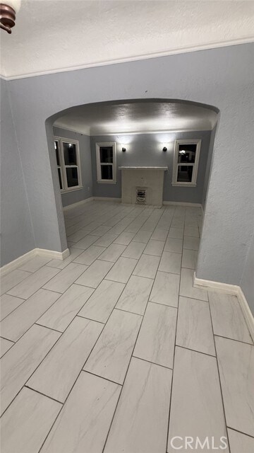 Building Photo - 260 W 9th St