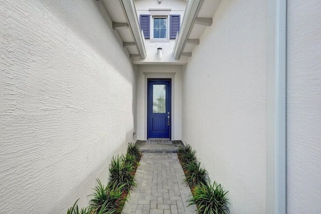 Building Photo - 5194 Macoon Wy