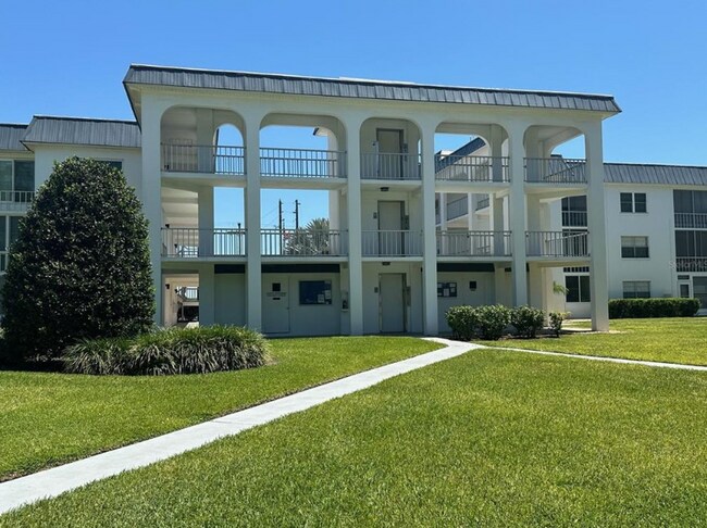 Building Photo - 4801 Airport Rd