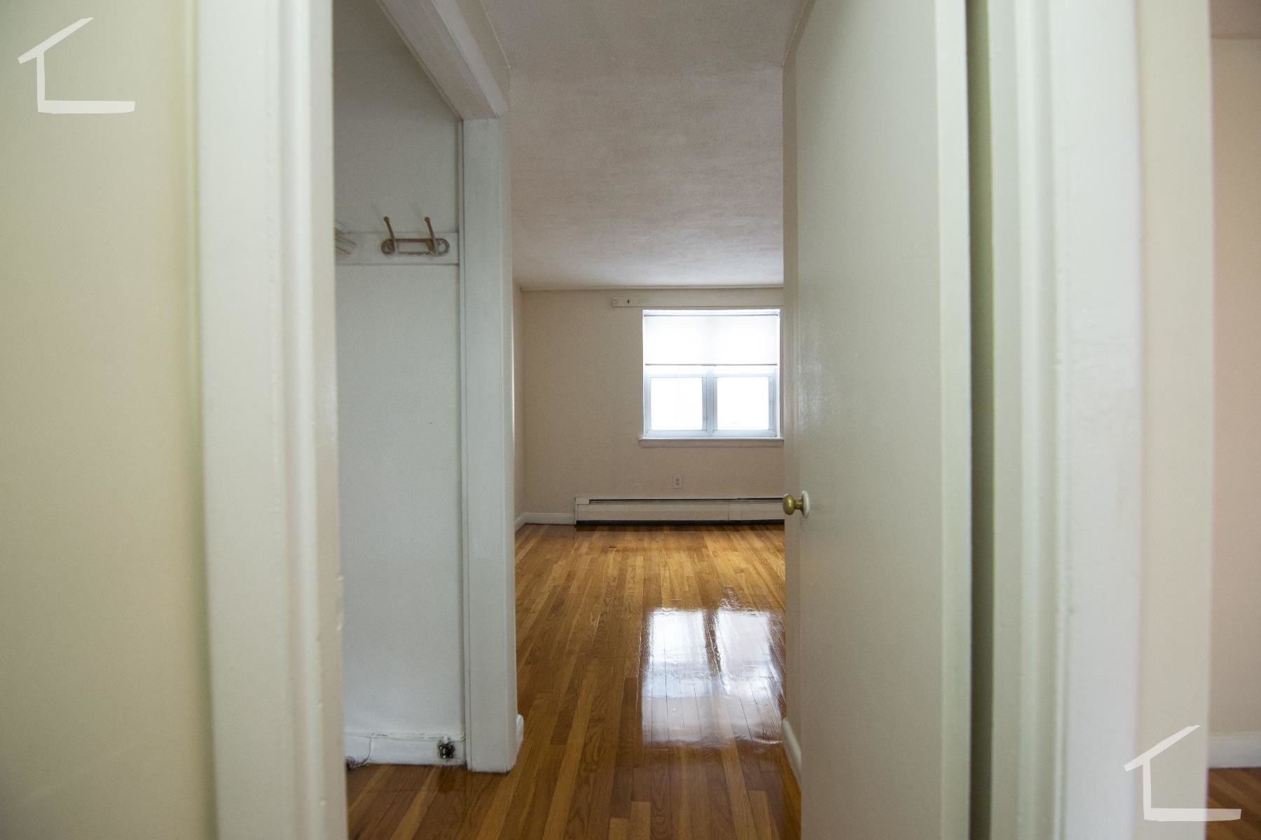 Building Photo - 10 Vinal St
