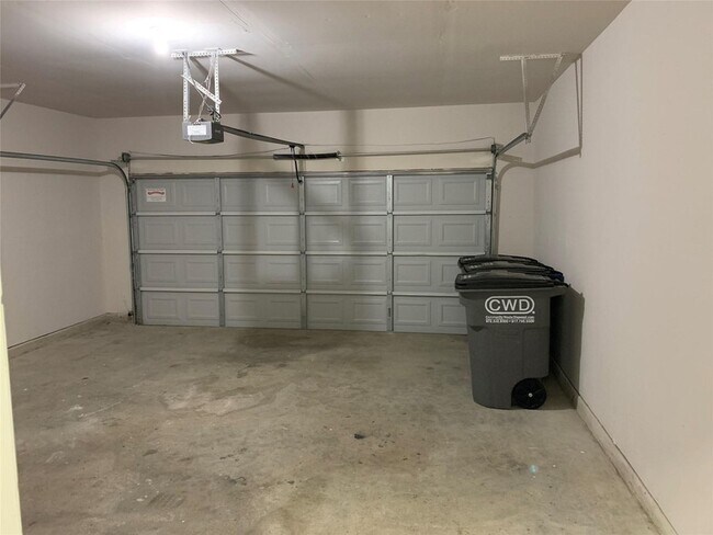 Building Photo - 14509 Eaglemont Dr