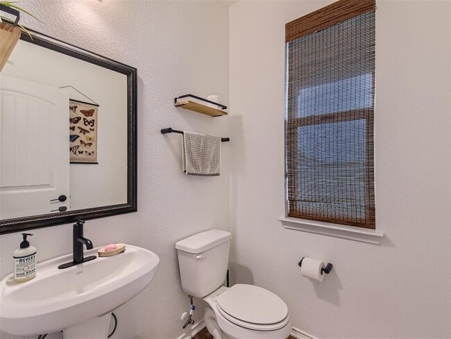 Building Photo - 6521 Carriage Pines Dr