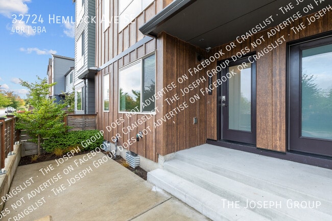 Building Photo - 32724 Hemlock Ave SE