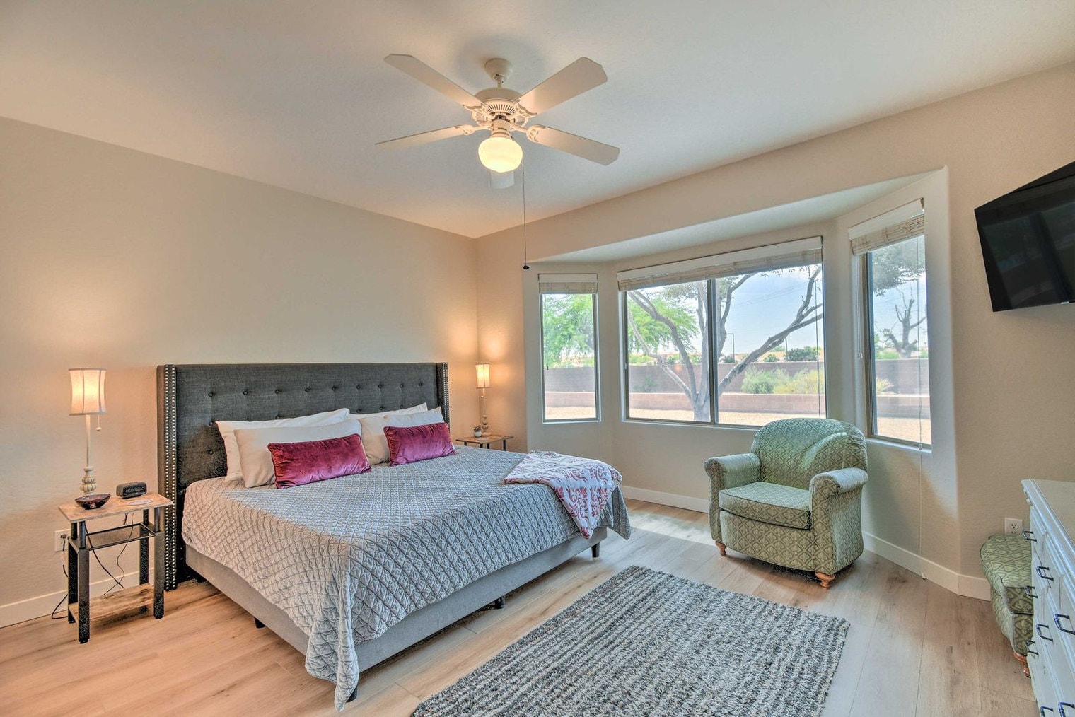 Building Photo - 15033 W Home Run Dr