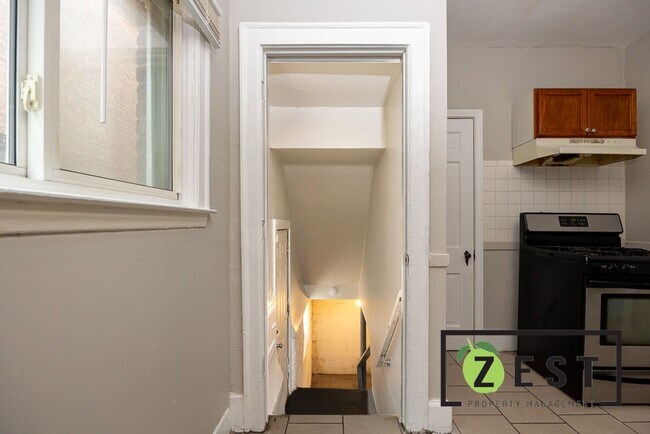 Building Photo - 3740 Tyler St