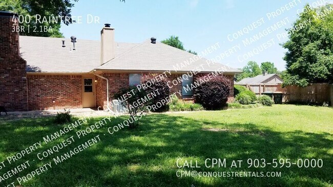 Building Photo - 400 Raintree Dr