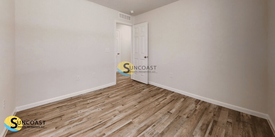 Building Photo - 24 Raintree Pl