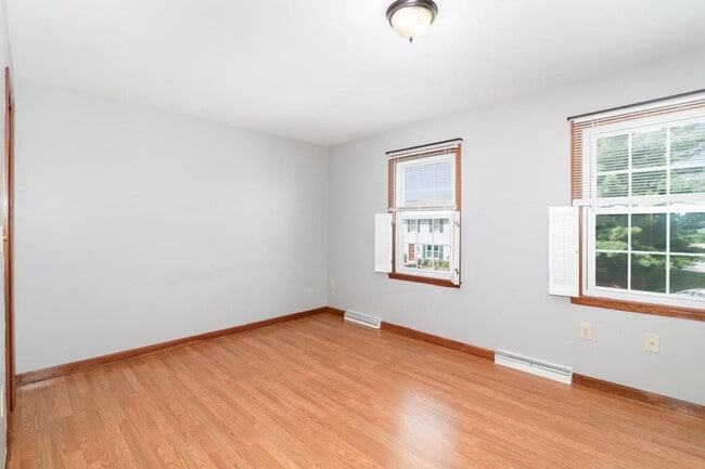 Building Photo - 614 Park Ridge Dr
