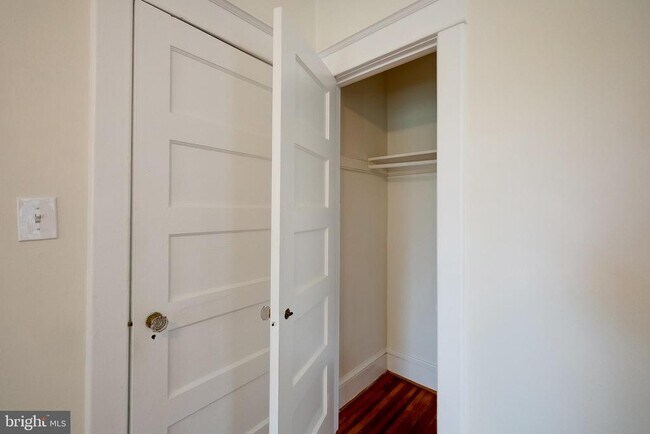Building Photo - 4209 Ellicott St NW
