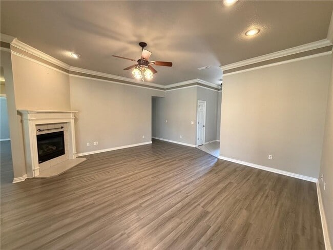 Building Photo - 1808 Lancaster Dr