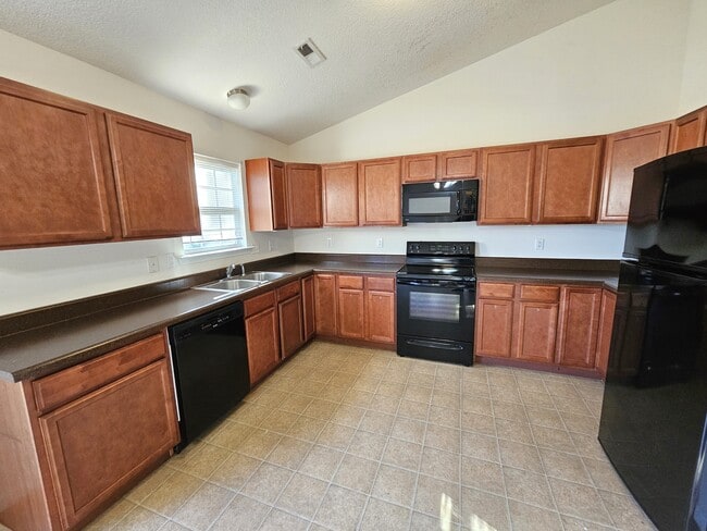 Building Photo - 3 Sago Ct