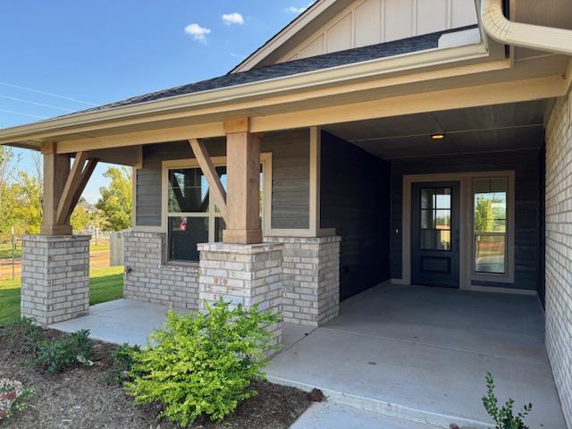 Building Photo - 490 Elena Dr